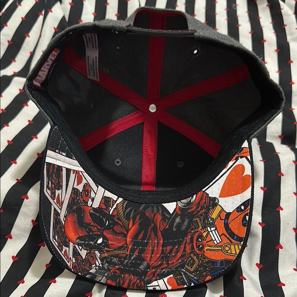 Marvel Deadpool Adjustable Cap - Picture 3 of 5